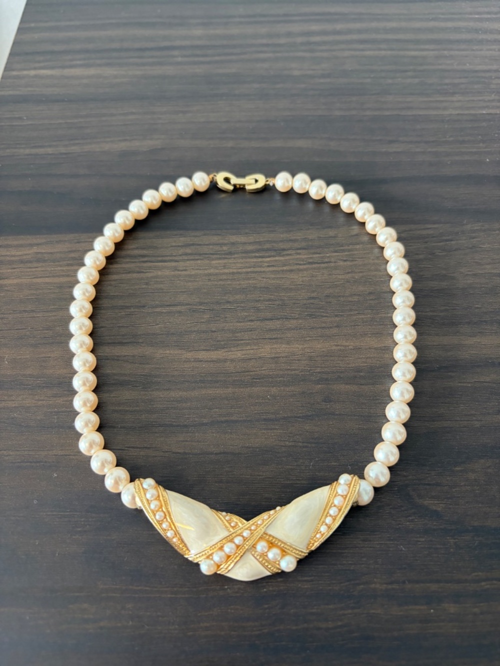 Richelieu Vintage Pearl Necklace Gold‑Tone 16 Inch - Picture 4 of 5